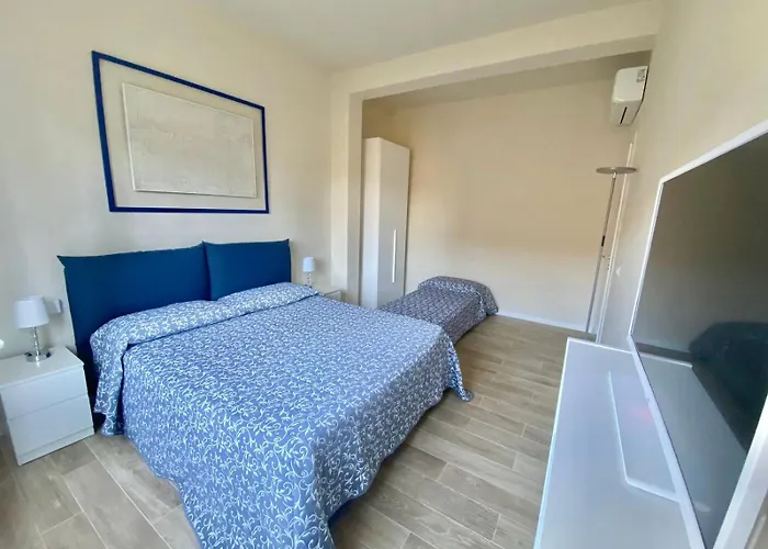 F&F Rooms